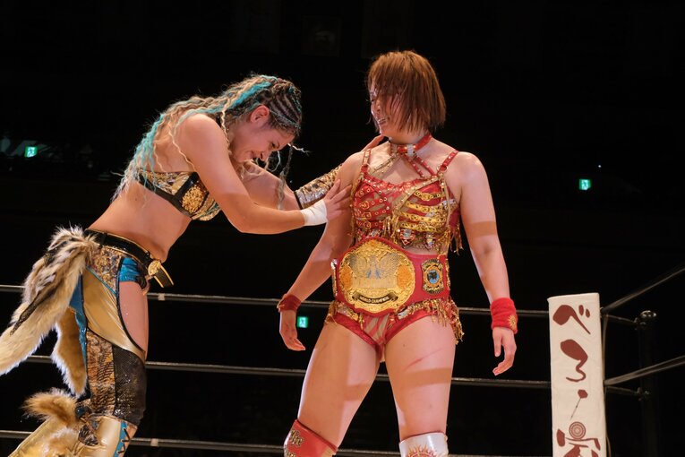 「泣いてんじゃねえ！ってビンタしたけど…」WWEから帰還したSareeeが日本で目指す“プロレス”とは？「ライバルはいればいるほど面白い」(32)
