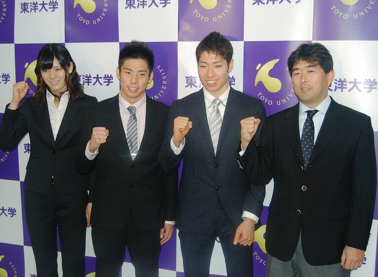 高校卒業後はリオ五輪金メダリストである萩野公介らとともに、東洋大で平井伯昌コーチに師事した　©JIJI PRESS