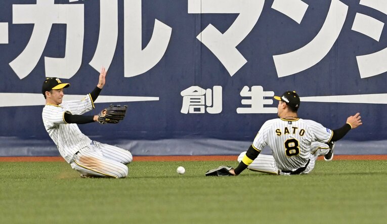 開幕カードのヤクルト戦では塩見にランニング本塁打を許した　©Kyodo News