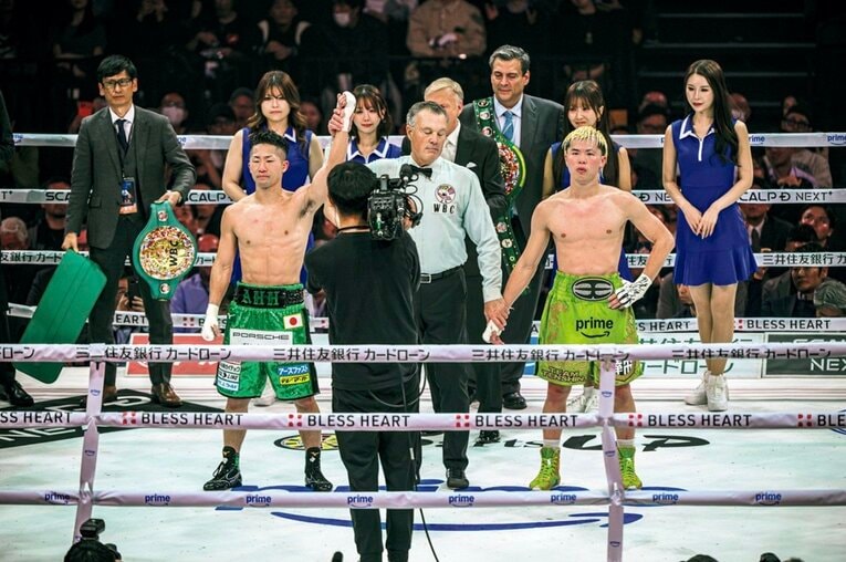 井上拓真（いのうえ・たくま）／1995年12月26日生、神奈川県出身。'18年WBC世界バンタム級暫定王座を獲得。団体内統一戦に敗れたのち、'23年WBA世界バンタム級王座決定戦で勝利し戴冠。昨年10月の堤聖也戦に敗れて王座陥落後、今回の那須川天心との試合で再び王者に返り咲いた。23戦21勝（5KO）2敗。164cm　©Takuya Sugiyama