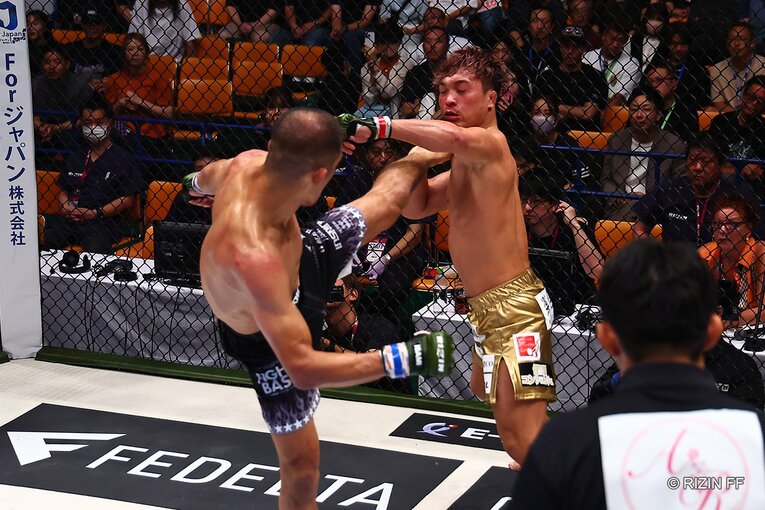 『RIZIN LANDMARK 6』佐藤将光vs.太田忍　©RIZIN FF