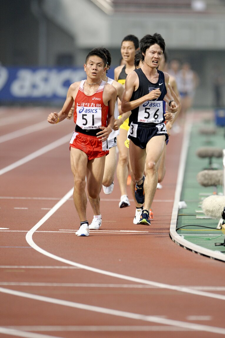 第95回日本陸上競技選手権（兼第13回世界陸上選手権大会代表選手選考競技会）で走る柏原と今井　©︎Asami Enomoto