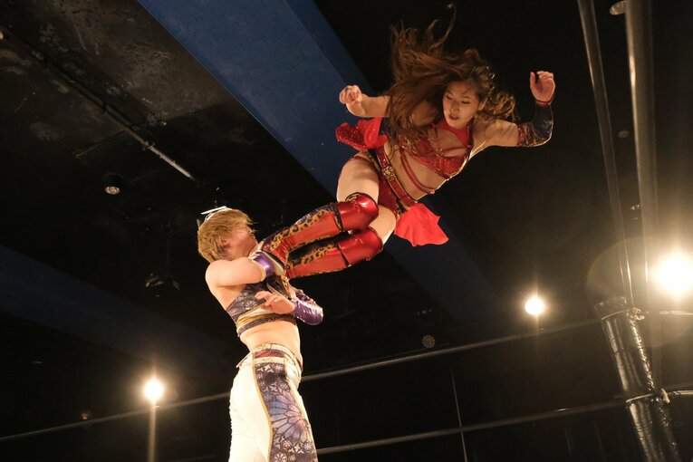 舞台の脚本演出も手がける女優が“エンタメ”リングで漏らした本音とは？ 松井珠紗22歳のプロレス愛「“ごっこ”で終わりたくない」(50)