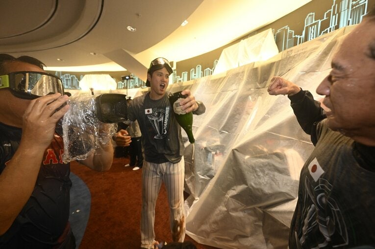 WBC後の祝勝会（代表撮影） ©Naoya Sanuki