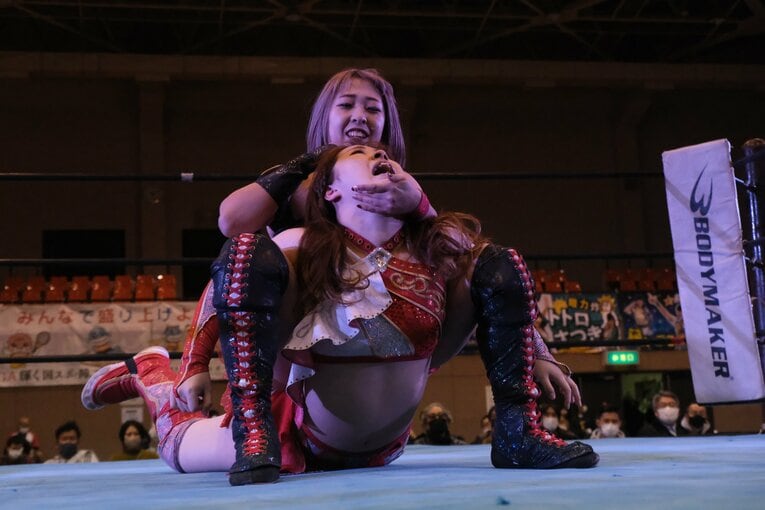 「可憐ですねぇ」人気女子レスラー・安納サオリに観客もウットリ…初の凱旋大会に滋賀が沸いた日「“絶対不屈彼女”は泣かないんです」(63)