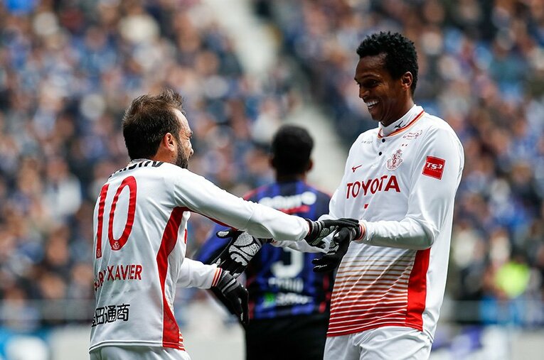 早くもセレソンクラスの質を見せつけたジョー。今季Jリーグの得点王有力候補だ。 ／ photograph by Getty Images