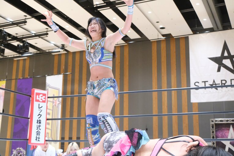 学級委員長も務めた「高校生レスラー」 吏南（17歳）がタイトル戦で見せた“肩書き以上の可能性”…来春の卒業後はプロレス専念へ(44)