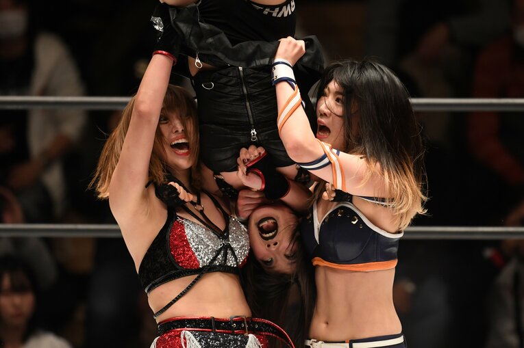 12月25日（昼）のスターダム。ひめかとレディ・Cのダブルブレーンバスター