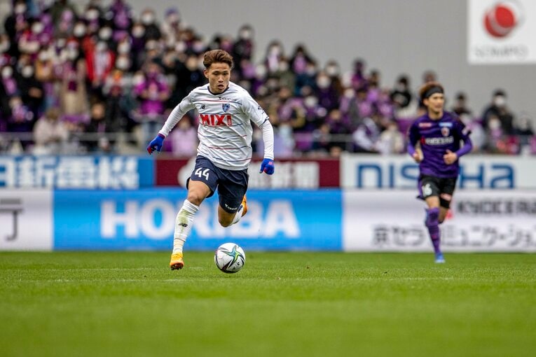 今季、青森山田高からFC東京に加入した松木。プロ1年目でA代表に招集されれば、小野伸二以来の快挙となるが……　©Atsushi Mihara