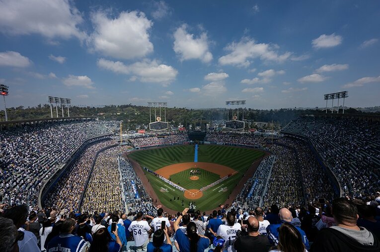【現地開幕戦】大谷翔平や山本由伸、ベッツにフリーマン……絶対に行ってみたいドジャースタジアムの全景　©Nanae Suzuki