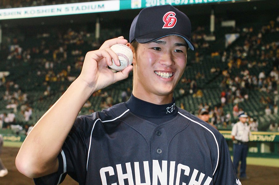 プロ初勝利した西川©JIJI PRESS