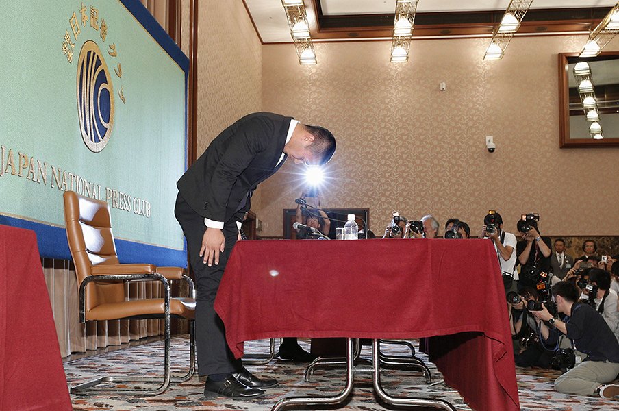 日大アメフト部で優しさは罪なのか。「潰せ」と「こいつ」と「坊主頭」。＜Number Web＞ photograph by Kyodo News