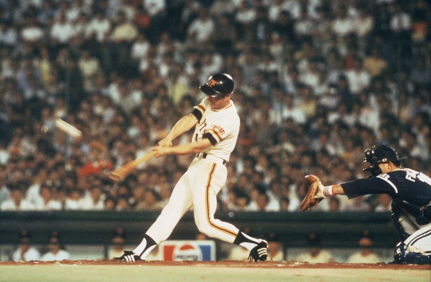 1978年8月30日、通算800号本塁打を放った巨人の王貞治 ©JIJI PRESS