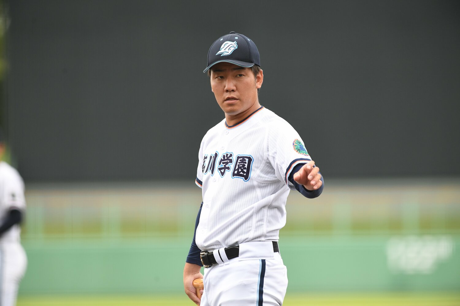 高川学園の西岡大輔部長 ©Kota Inoue