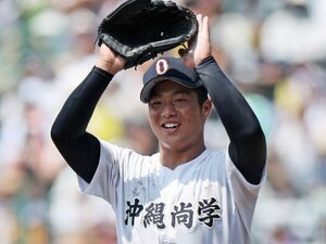 「キャッチャーが親指を骨折した」甲子園で31奪三振“沖縄尚学の怪物2年生”末吉良丞の中学時代「軟式球で145km…大阪桐蔭もスカウトに」恩師を直撃