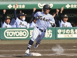 【センバツ】寮長や元コーチャーが本塁打、昨秋ベンチ外→甲子園で好投… “背番号2ケタ”と“控え”が大活躍のワケ