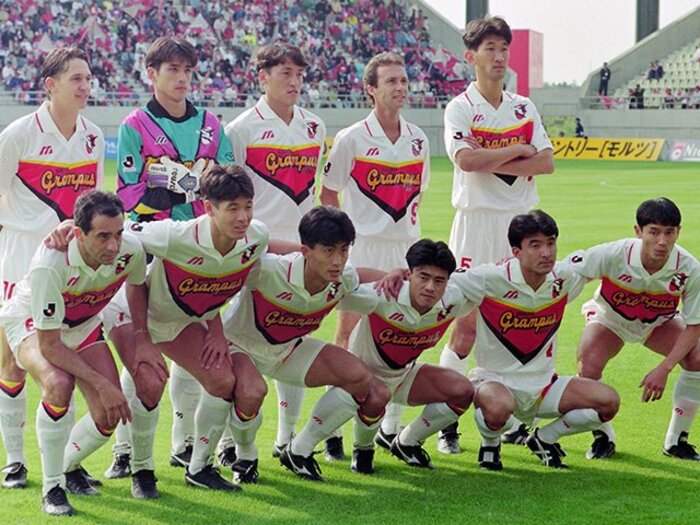 【Jリーグ誕生から28年】開幕戦で勝てずに2年の苦戦…“Jリーグのお荷物”と言われた「2つのクラブ」とは？＜Number Web＞ photograph by Getty Images