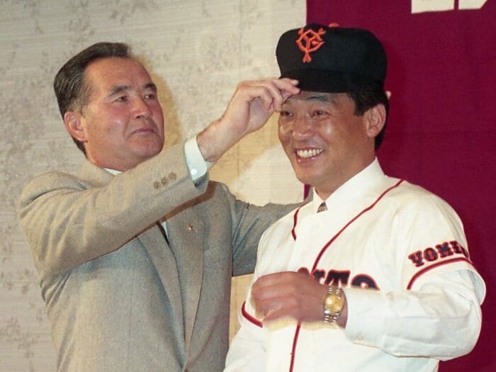 「テレビ生放送で落合博満がいきなり…」40歳落合の巨人FA移籍は事件だった…ナベツネ「ウチなら5億円出す」原辰徳は不快感「落合さんは筋違い」＜Number Web＞ photograph by Sankei Shimbun