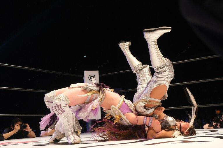 スターダム・ジュリアが語る“危険論”への本音とプロレス観「見る人は気にせず。ただ、どこかでストップをかけないと」《特別グラビア》(45)