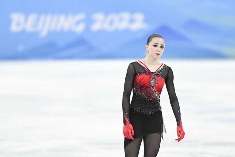 【五輪フィギュアの魔物】北京五輪でのワリエワ（写真は右に続きます）　©Asami Enomoto/JMPA