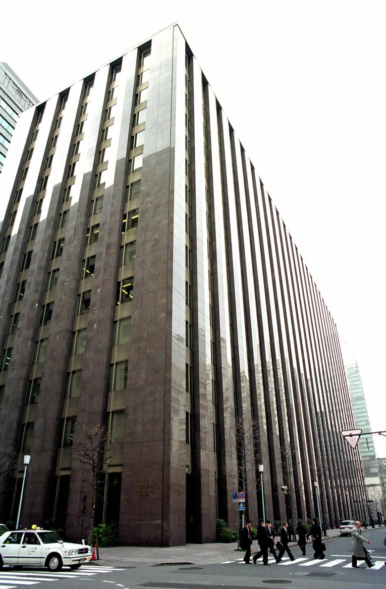 丸の内にあった日本興業銀行本店ビル　©BUNGEISHUNJU