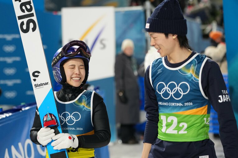 ミラノ五輪ジャンプ混合団体で銅メダルを獲得した日本チーム　©Tsutomu Kishimoto／JMPA