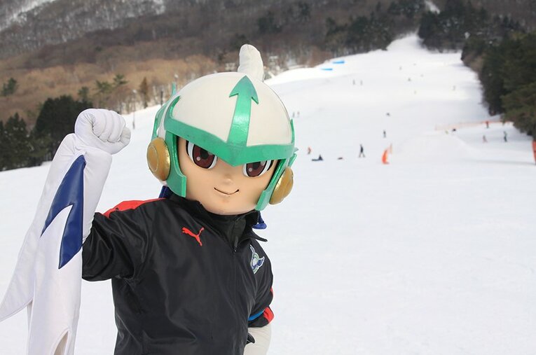 バク宙もスキーもこなすマスコット。J3鳥取ガイナマンの本音訊いてみた。(18) ／ photograph by GAINARE TOTTORI