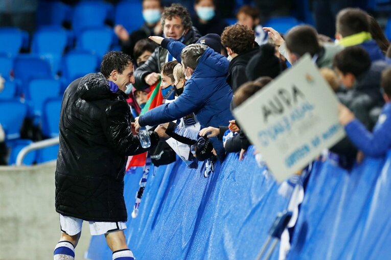 堂安律がPSVで得つつある信頼… 懐かしの“香川真司の元相棒”ゲッツェ、“89億円の価値”スペイン代表MFを撮って気づいたこと(42)