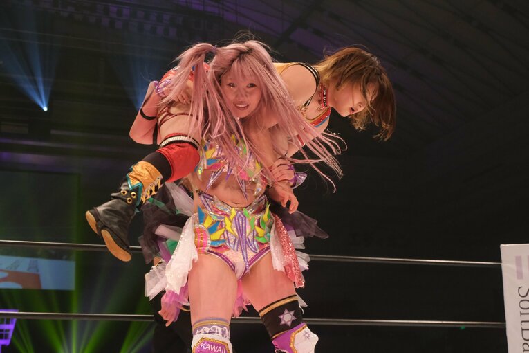 「もうプロレスやりたくない」負傷欠場中のSNS誹謗中傷…それでも人気女子レスラー・中野たむが復帰するまで「リングの上が、生きる場所」(44)