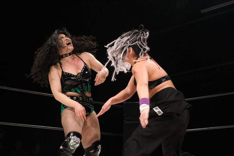 「圧倒される肉体美」を目指す新人女子プロレスラー…コンテストにも出場するZONESが語る“理想像”「実は体重が10kg減ったんです」(96)