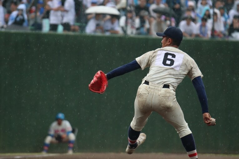 【今夏の様子】決勝…4番手の伊藤投手。逆転を信じて力投した　©Yuki Kashimoto