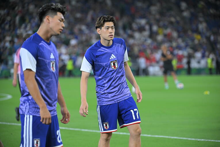 故障明けということもありW杯での出場は11分間にとどまったが、ドイツで高く評価される鈴木唯人　©Takuya Kaneko/JMPA
