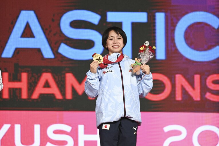 photograph by Asami Enomoto