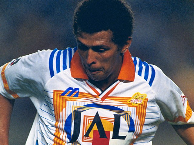 三浦知良(カズ)  限定Jリーグ100ゴール記念時計　希少品 三浦知良(カズ) 限定Jリーグ100ゴール記念時計 希少品 - メルカリ