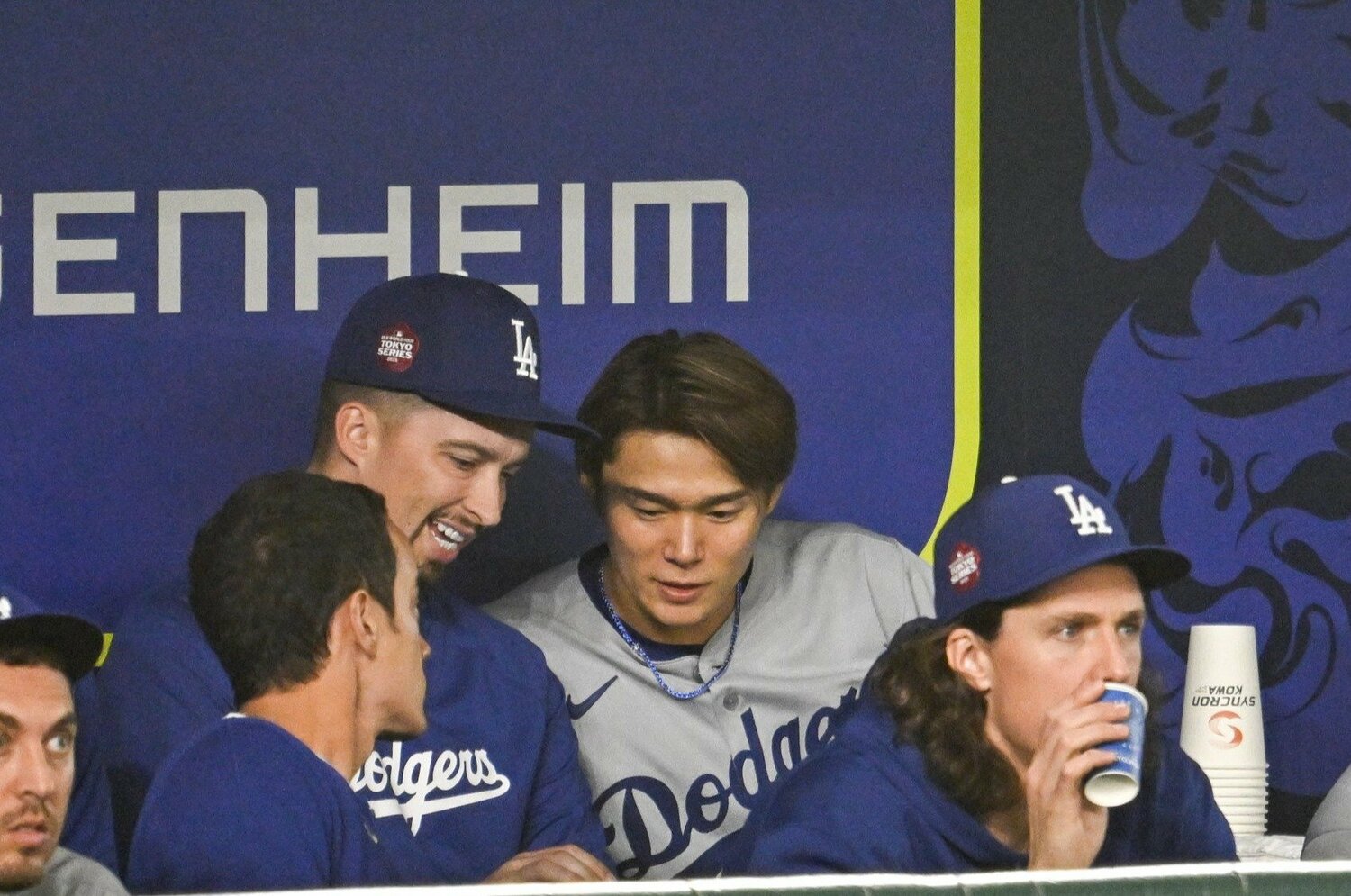 「スネルと山本由伸があんなに抱き合って」現地のNHK解説者が目撃したドジャースの“一体感”…登板拒否の前科ある男が「一番雰囲気がいいチームだ」＜Number Web＞ photograph by Nanae Suzuki