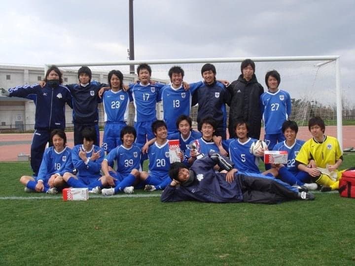 2年目には筑波大蹴球部B1チームの指揮を任された（最前列が西村さん／本人提供）