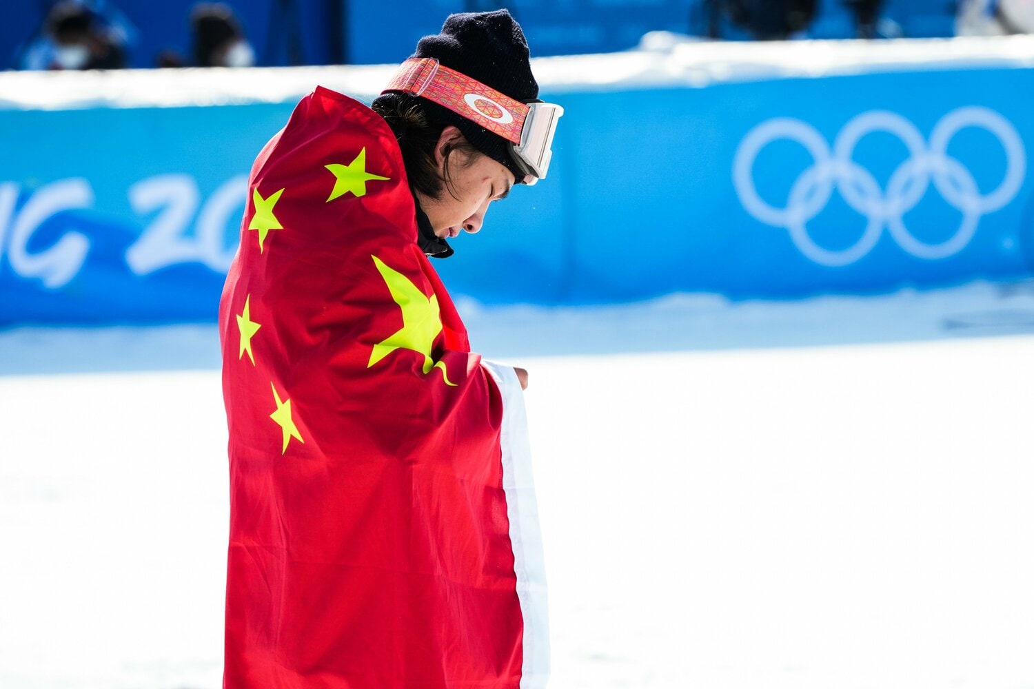 ビッグエアで金メダルを確定させ、感無量の表情を見せるシャオミン　©Getty Images