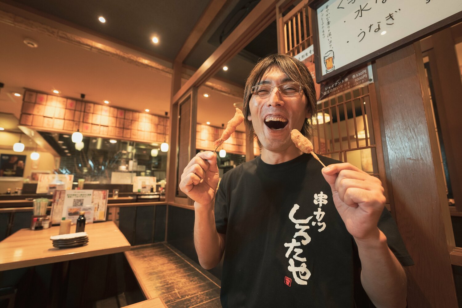 現在は大阪・道頓堀にて『串かつ しろたや』を経営中