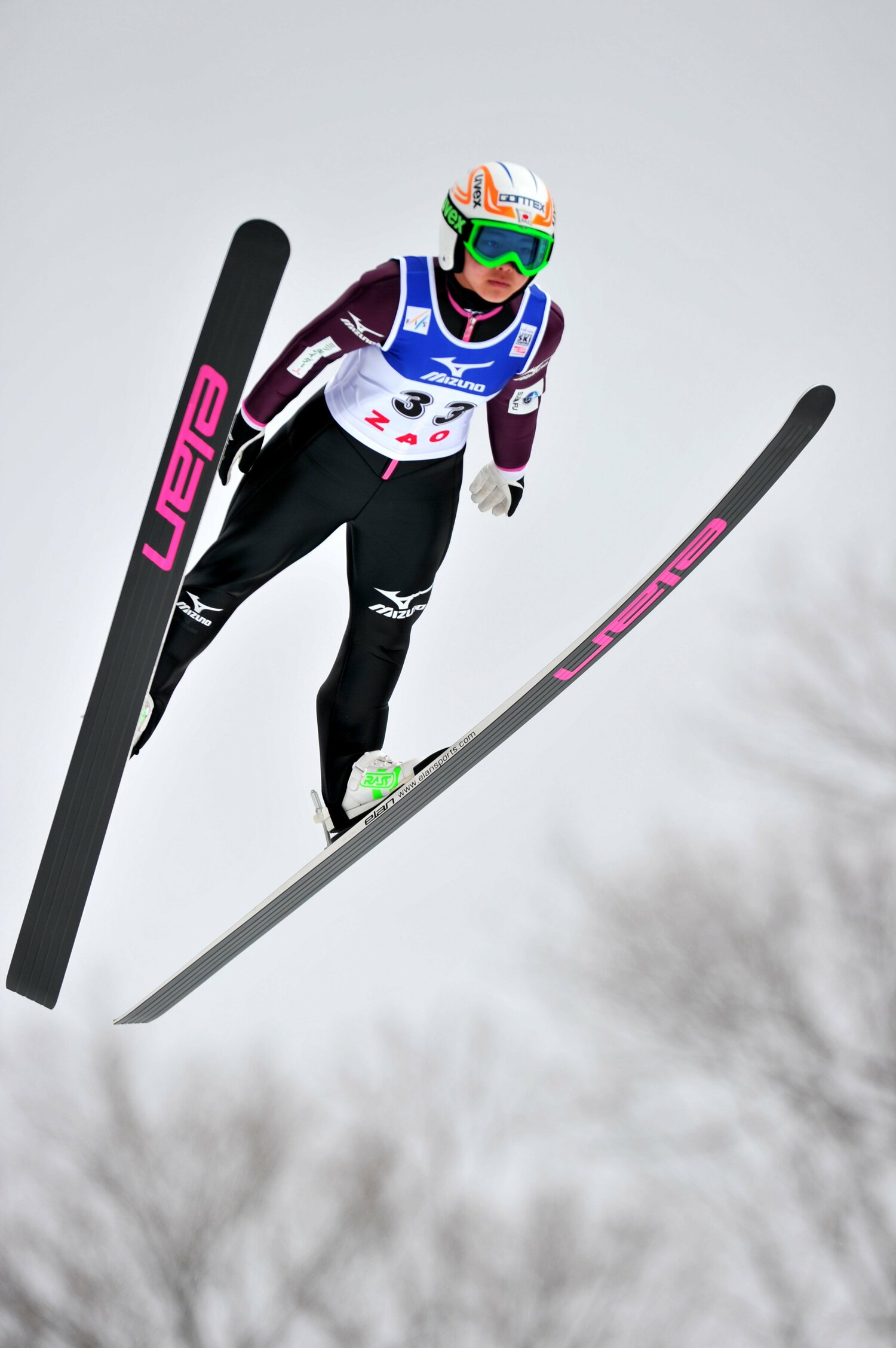 2012年、ワールドカップ蔵王大会第2戦での高梨沙羅のジャンプ　©AFLO