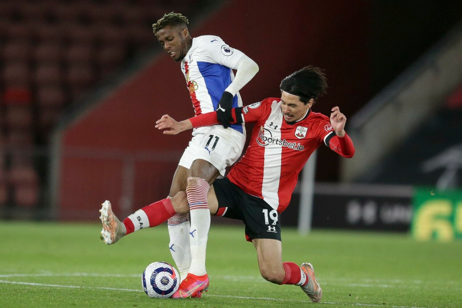 ネガティブトランジションの素早さは南野の持ち味だ©Getty Images