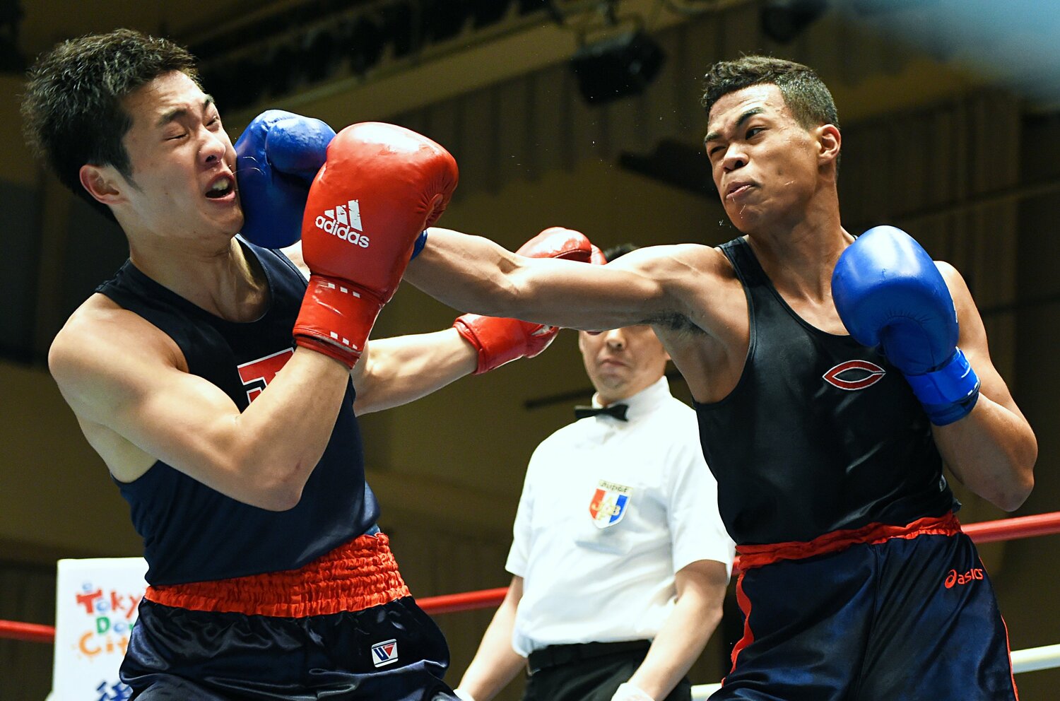 中央大学時代の岡澤セオン。後楽園ホールで福田直樹と初対面を果たした　©Naoki Fukuda