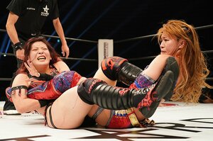 朱里が大号泣、林下詩美は放心状態に… スターダム“赤いベルト”をかけたベストバウトと選手たちが味わった挫折