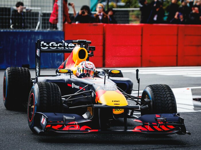 レッドブル昇格も「平常心が保てている」角田裕毅の鈴鹿GP“合格ライン”はどこだ？ 元F1ドライバーは「入れ替わったローソンに負けても…」＜Number Web＞ photograph by Kiichi Matsumoto