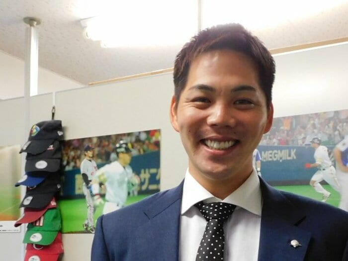 〈現役ドラフト〉「戦力外を受ける前に、もし移籍のチャンスがあれば…」　“飼い殺し”を防ぐ新制度実現に奔走した元ロッテ選手の思い＜Number Web＞ photograph by Number Web