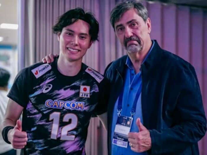 「藍は違う次元に入った」ブラン前監督が驚いた…日本男子バレー“パリ五輪から2年”の進化とは？「関田とタイプは違うが、深津は素晴らしい」＜Number Web＞ photograph by Volleyball World