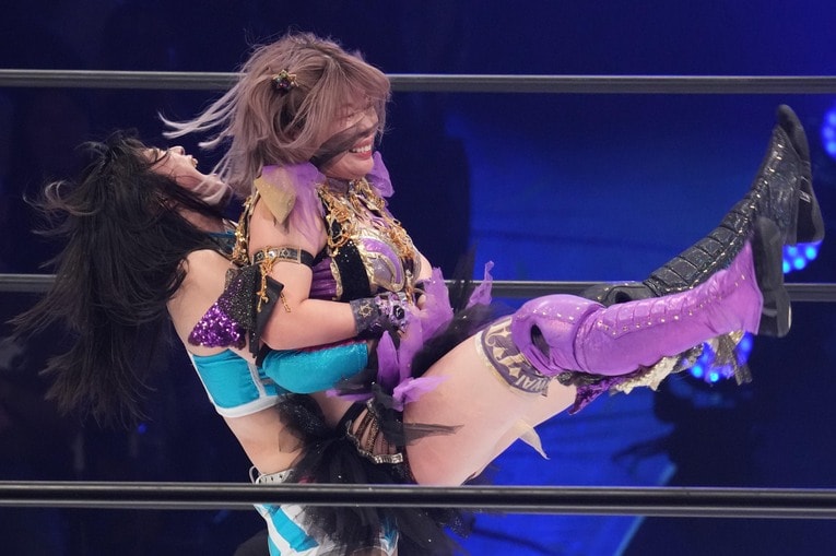 中野たむと戦うさくらあや　©Masashi Hara