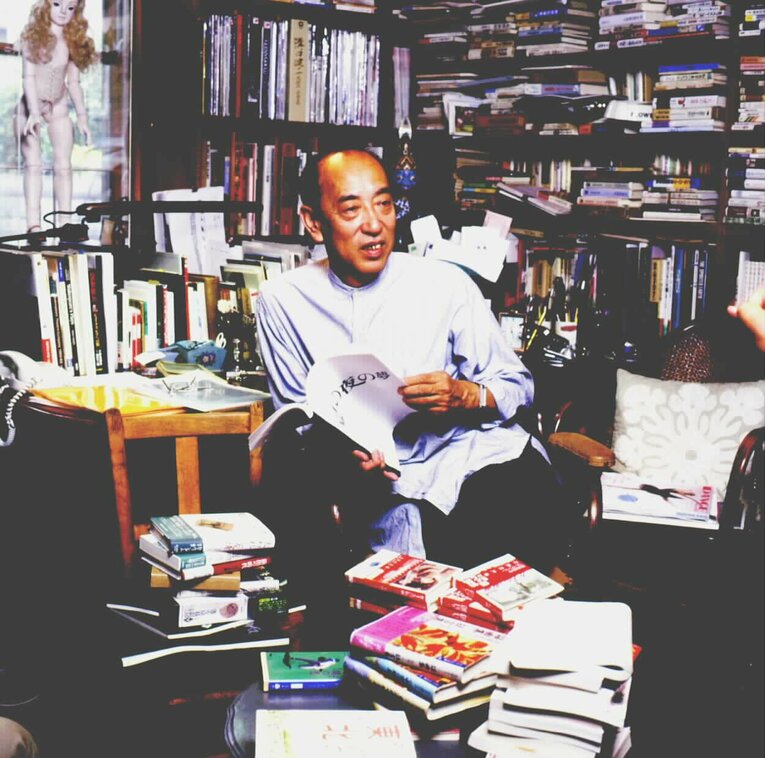 1986年の紅白歌合戦、当日に審査員を辞退した舞台演出家の蜷川幸雄　©BUNGEISHUNJU