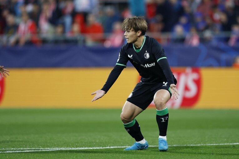 日本代表FW上田綺世は「勝っても無念そうだった」CL初ゴールを逃す“PK失敗”だけでなく…点取り屋のプライドを現地撮影カメラマンは見た(6)