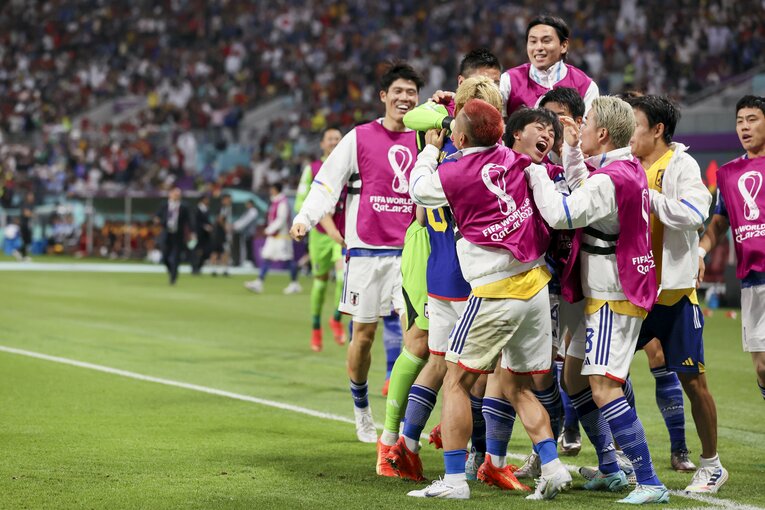 堂安律の同点ゴール連続写真（12枚目／全12枚）©Kaoru Watanabe/JMPA