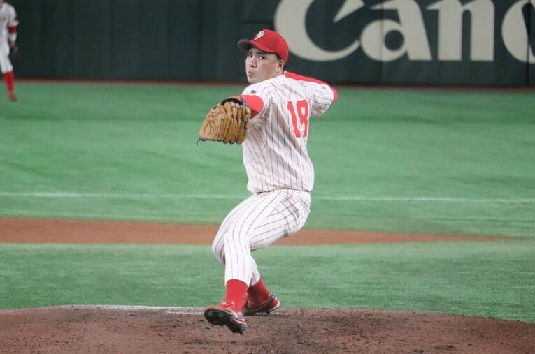 全日本大学野球選手権・大阪商業大戦に登板した富士大・金村尚真投手（4年）。ドラフト1位候補として堂々のピッチングを披露した ／ photograph by Yu Takagi